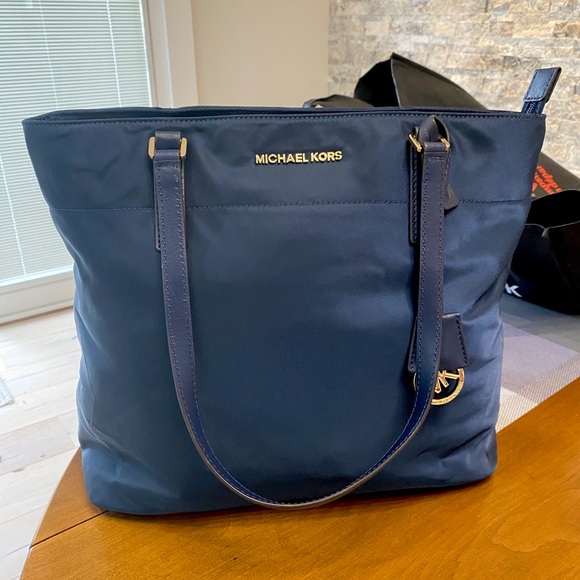 Michael Kors Navy Tote - Picture 1 of 9